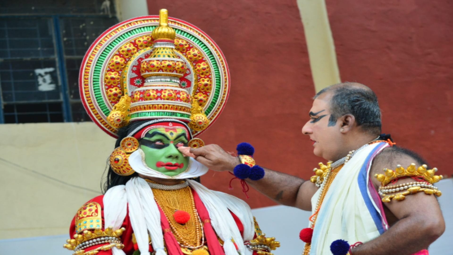 Muzaffarnagar: Viewers were mesmerized by Kathakali of Amaljeet in a programme and see photos