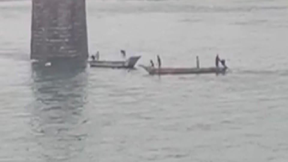 Major accident in Khandwa, boat capsizes in Omkareshwar