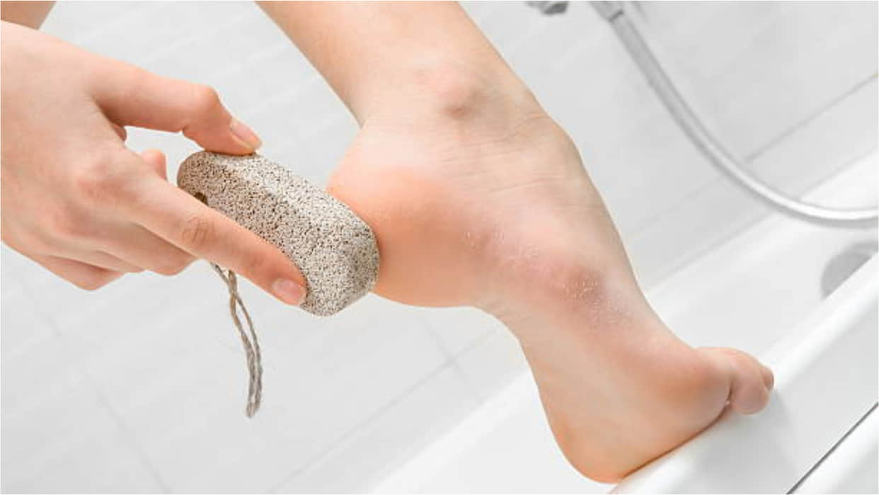 Winter Skin Care Tips How To Use A Pumice Stone in Winter On Skin
