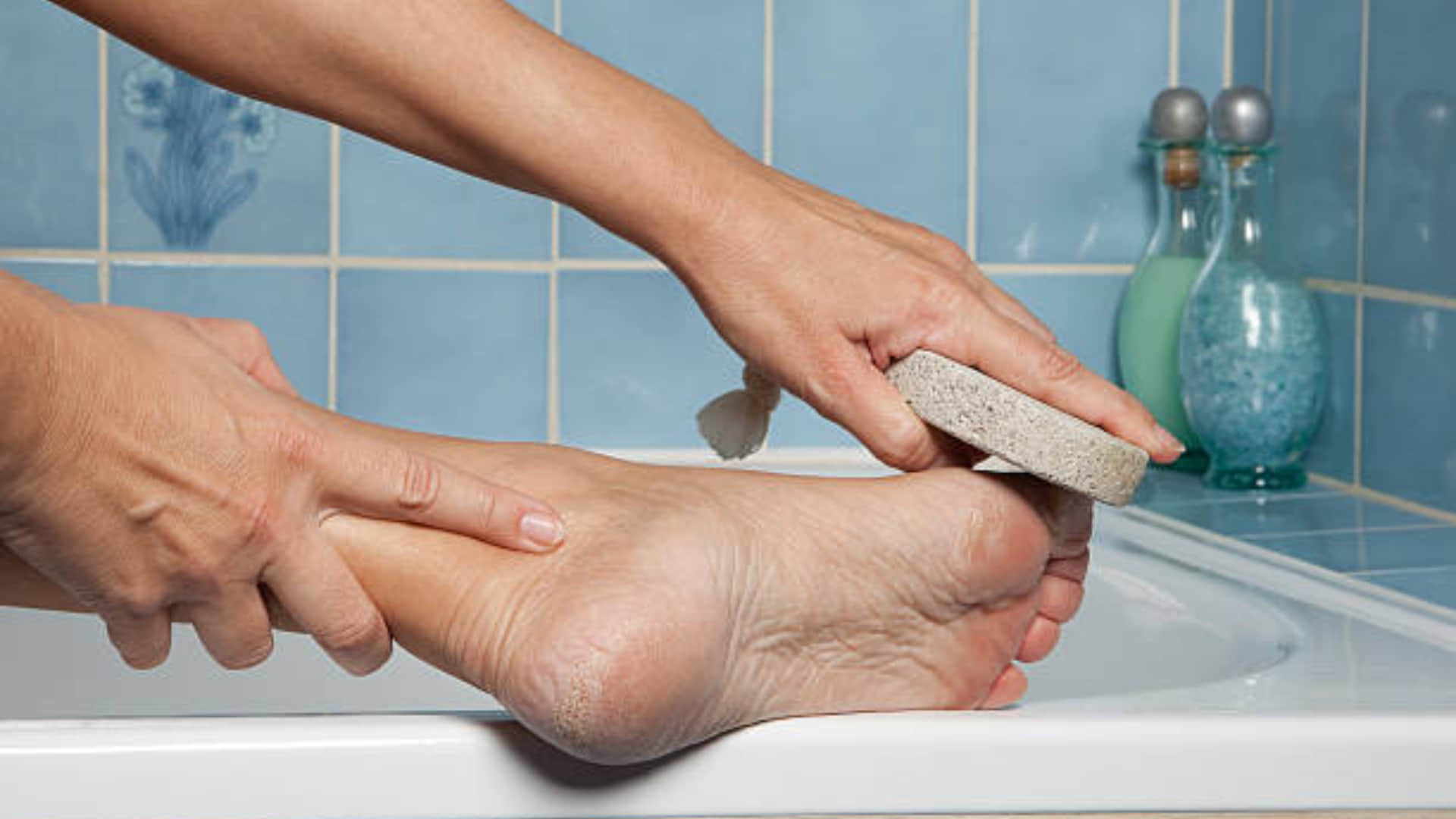 Winter Skin Care Tips How To Use A Pumice Stone in Winter On Skin