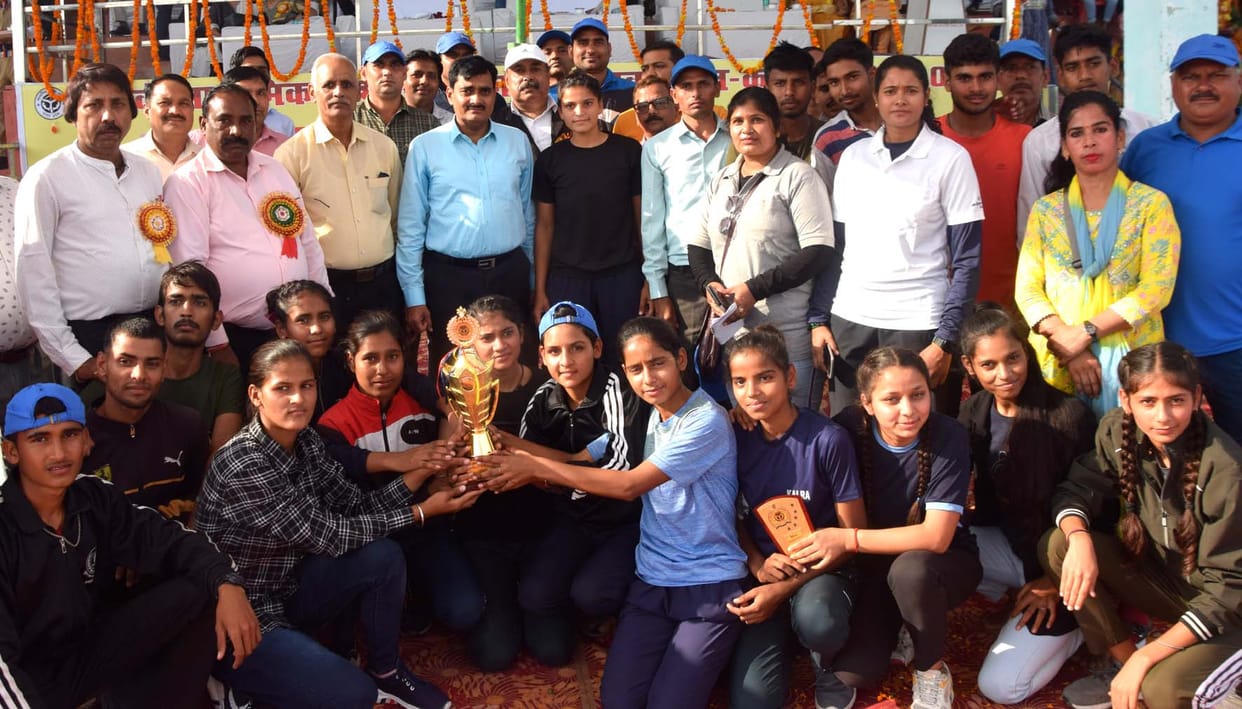 Iglas became the champion in the sports competition of secondary schools