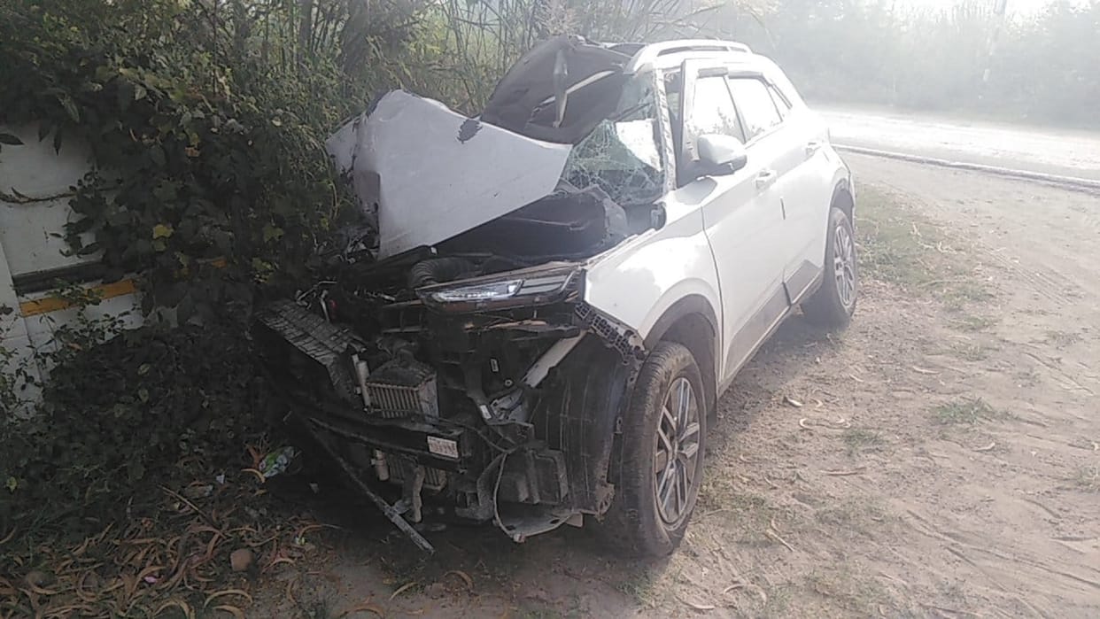 horrific collision of truck and car in mathura