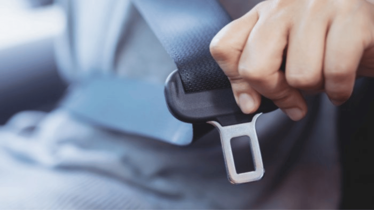 more then sixteen thousand people died due to not wearing seat belt in car