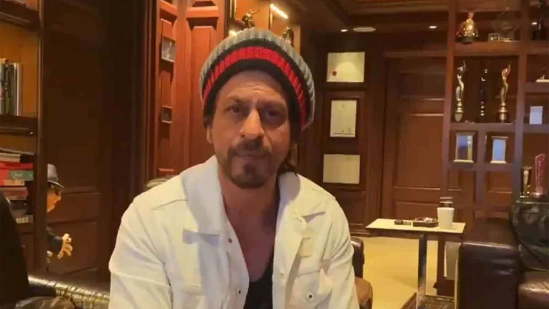 bollywood celebs home offices inside look shahrukh khan alia bhatt amitabh bachchan gauri khan sussanne khan