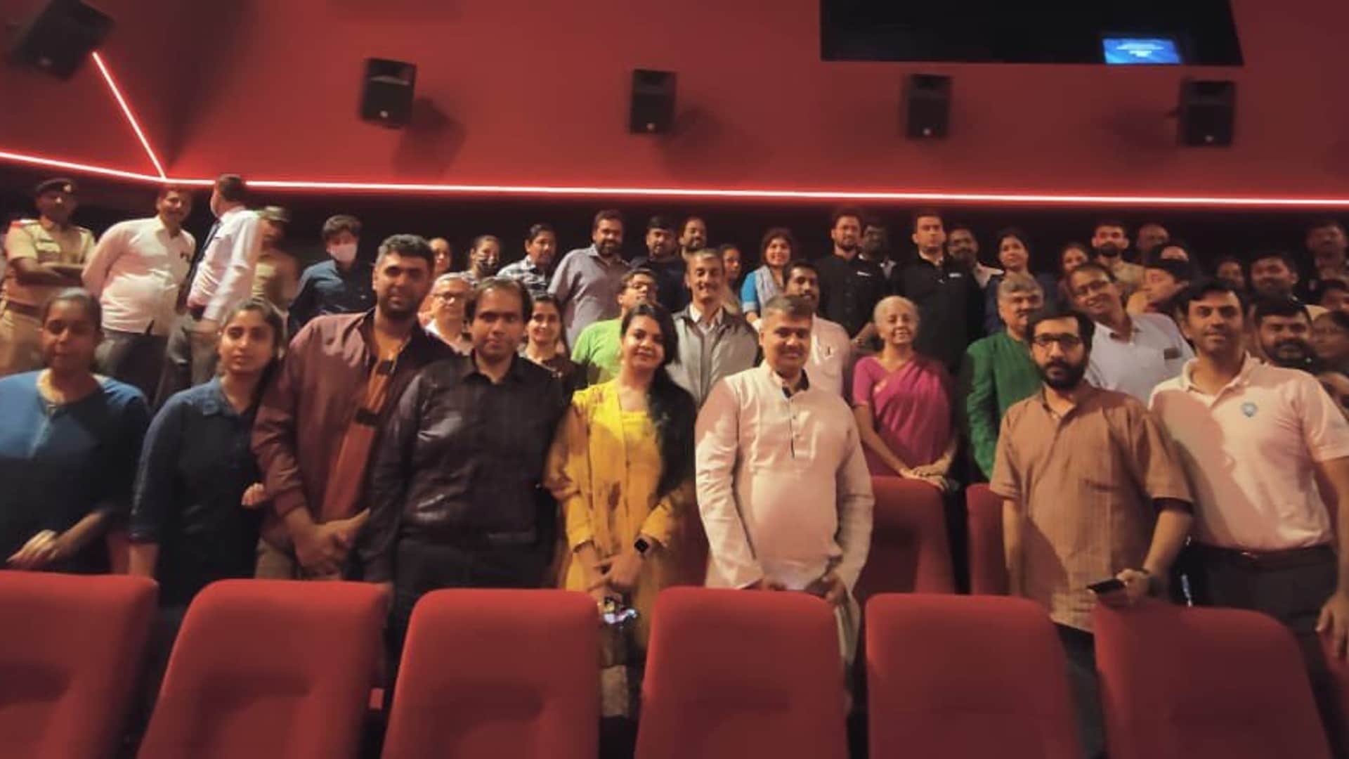 Finance Minister sitharaman praises rishab shetty for kantara says Well made movie