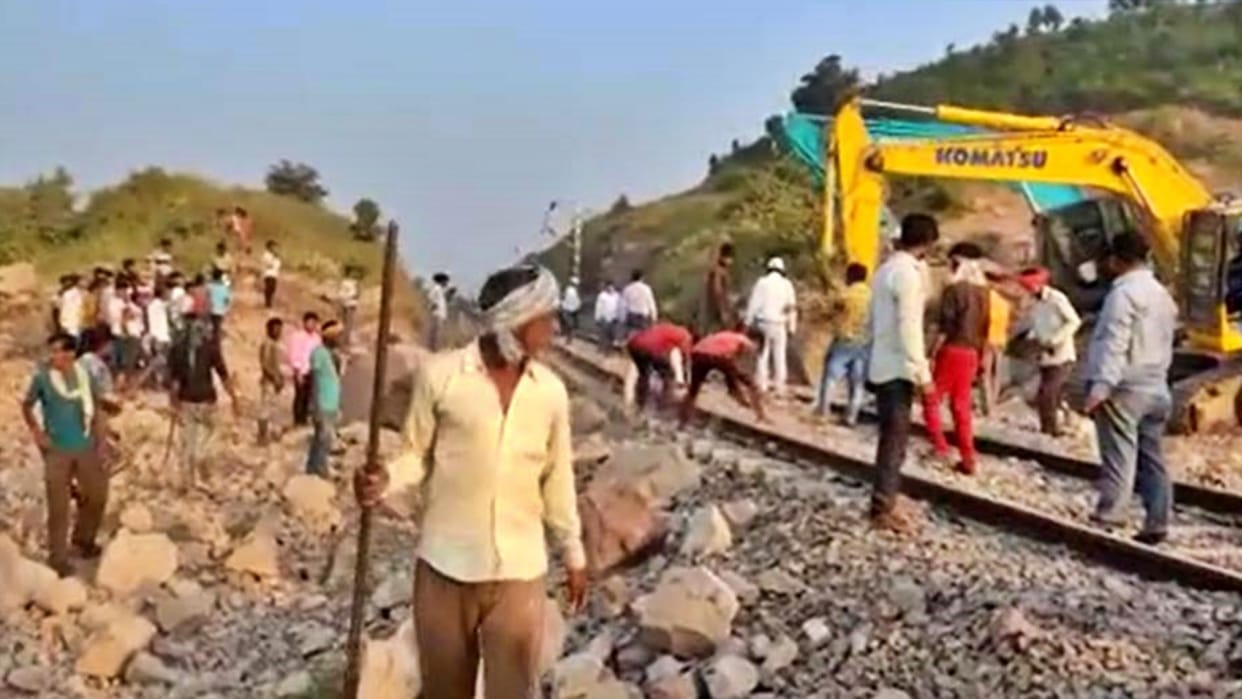 Two hundred meter railway line uprooted in blasting loss of about 80 lakhs in Chhatarpur