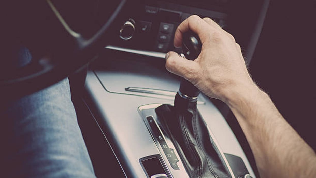Ajab Gajab: Pakistani woman fell in love with her driver for the style of changing gear