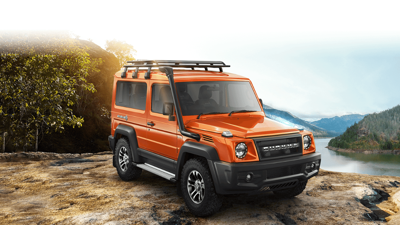 these suvs comes with four wheel drive system, force gurkha mahindra thar scorpio n xuv700