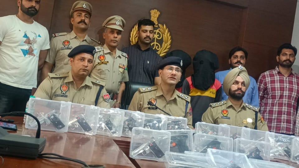 Mohali Police arrested two accused of providing arms to gangsters from Madhya Pradesh