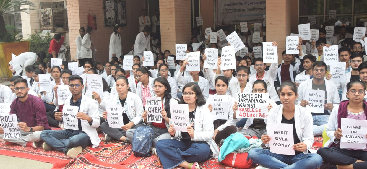 Talks between MBBS students and director were inconclusive, counseling canceled
