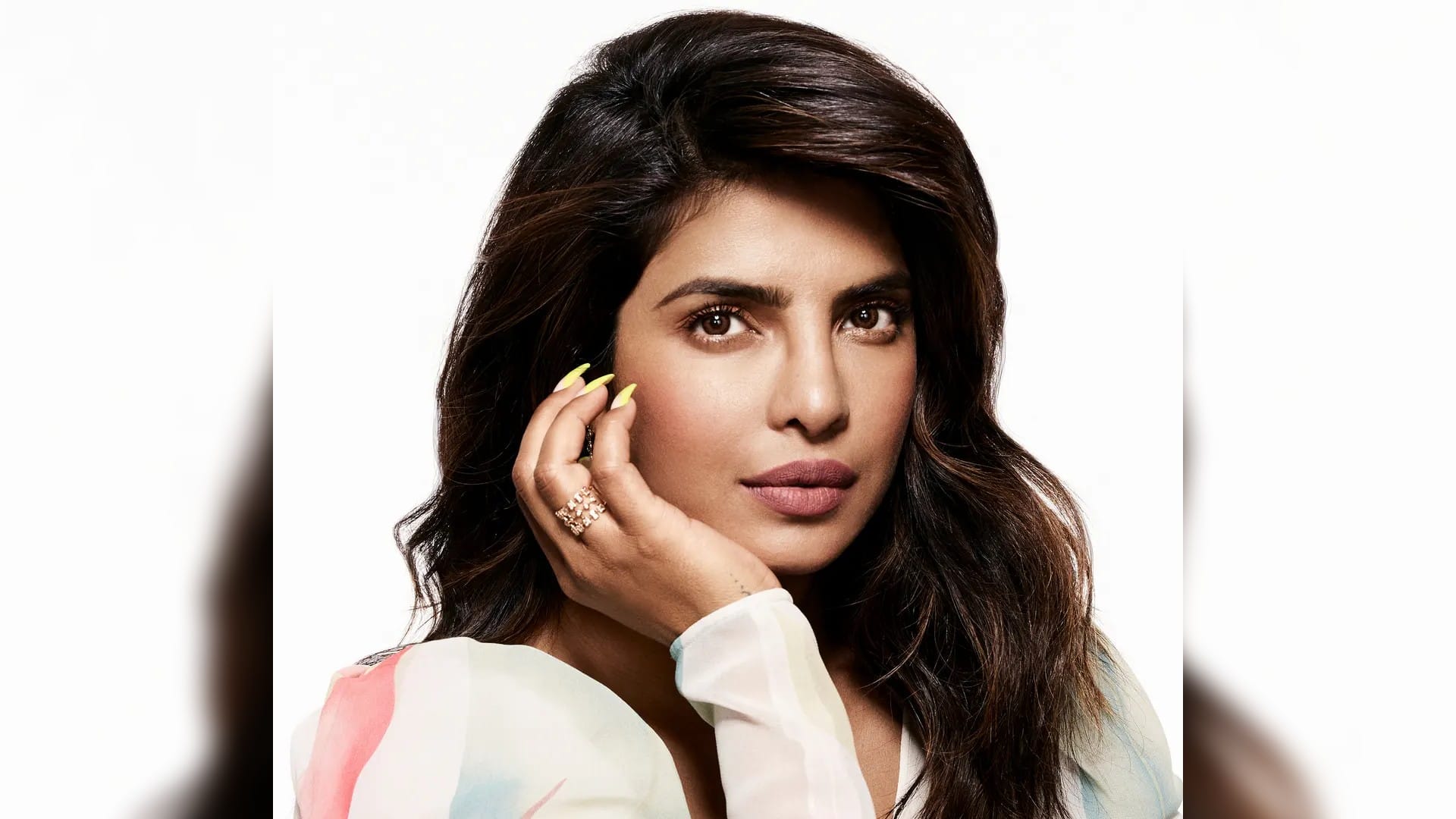 Desi Girl Priyanka Chopra nailed her recent look in orange body hugging dress, photos goes viral on internet