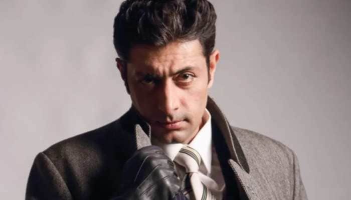 Gumnaam Sitare: know where is tum bin actor Priyanshu Chatterjee after so many years