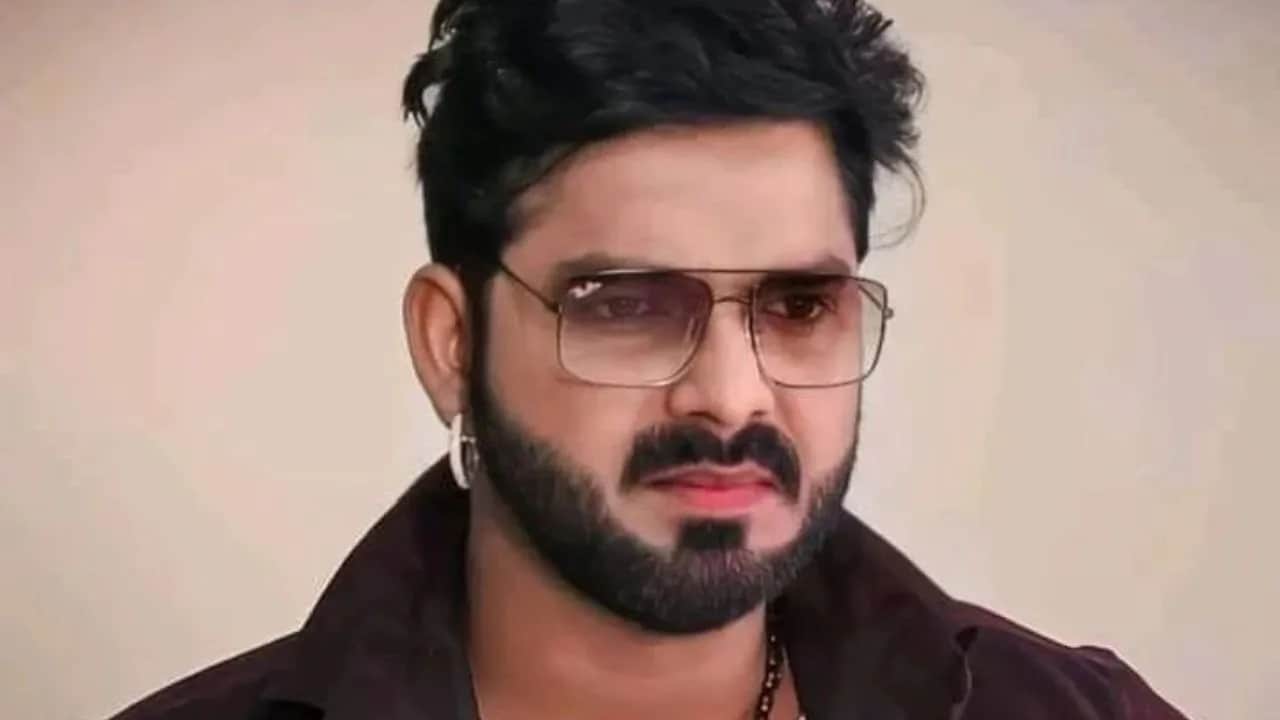 bhojpuri star pawan singh supoorted khesari lal yadav on his recent video regarding daughter