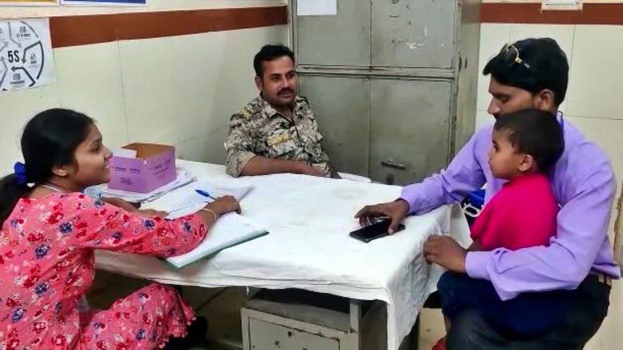 Teacher beat up three year old girl who went to study coaching in Morena