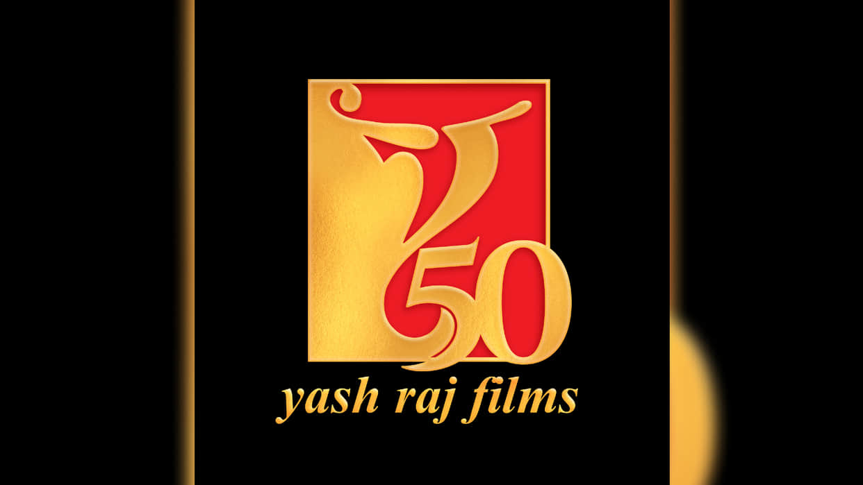 Yash Raj Films Ranveer singh left agency before the release of shah rukh khan deepika padukone john pathaan