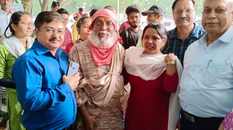 Meerut:पर्यावरण संरक्षक डॉ.अनिल प्रकाश जोशी बोले- परिवर्तन वही ला सकते ...