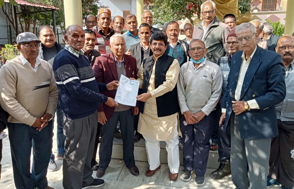 Protest Over Golden Card Issue