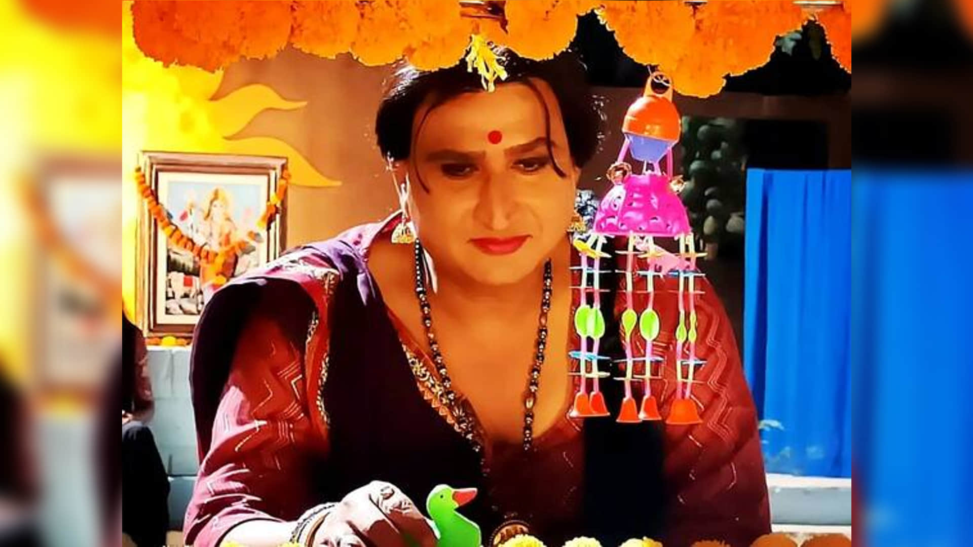 Bhojpuri actor who played the role of female in movies songs khesari lal yadav pawan singh nirahua ravi kishan