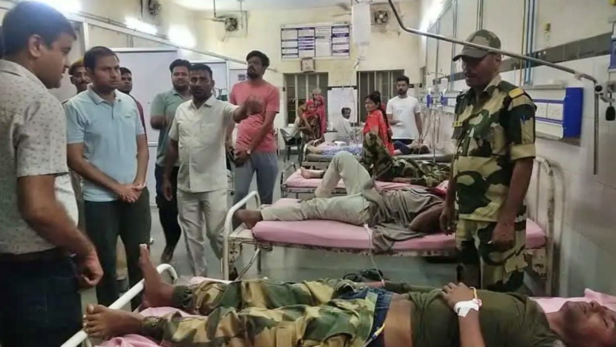 BSF vehicle and trailer collide in Barmer death of two soldiers in rajasthan