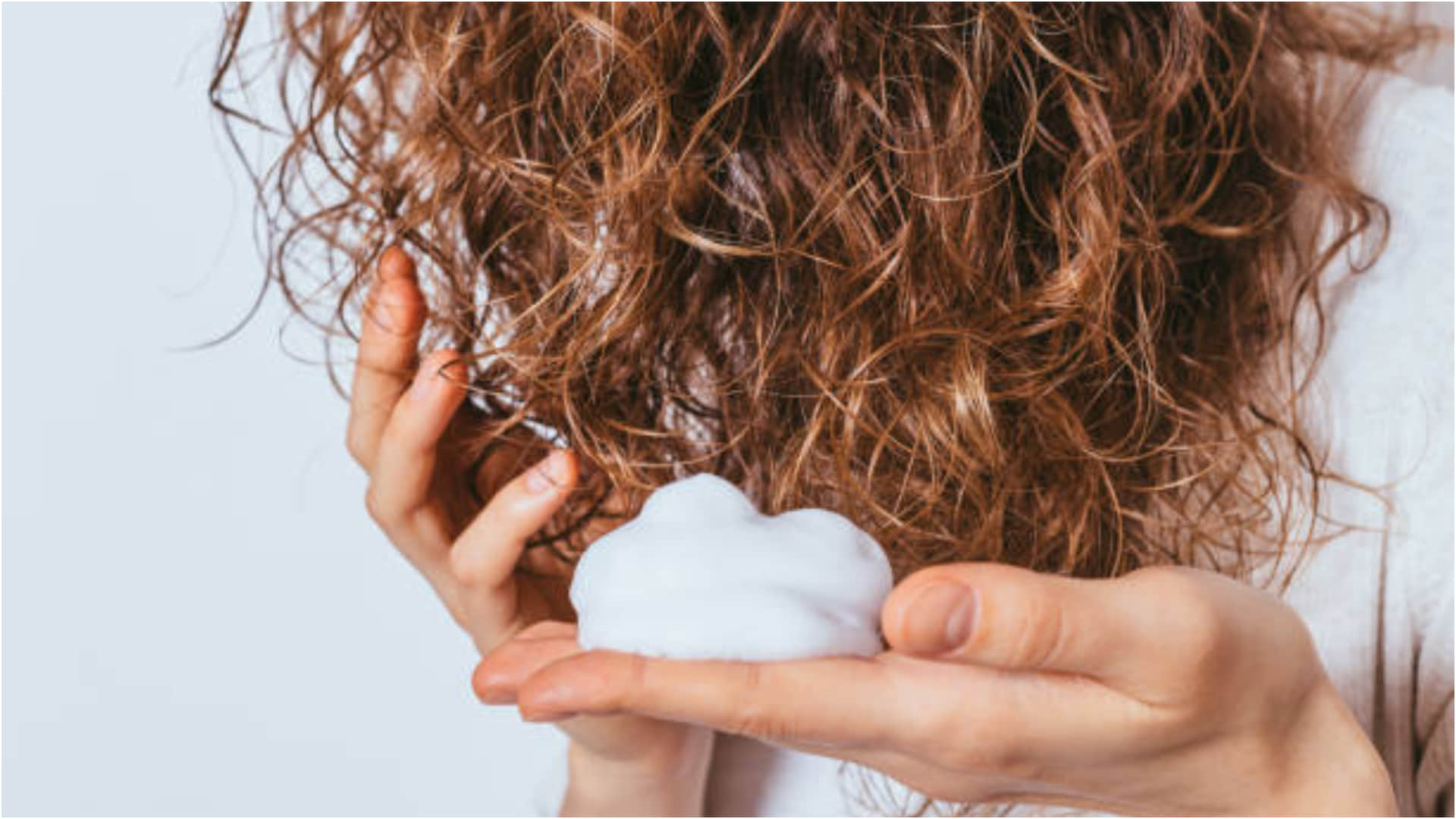 Hair Care Tips How To Take Care Of Curly Frizzy Hair Look More Beautiful and Stylish