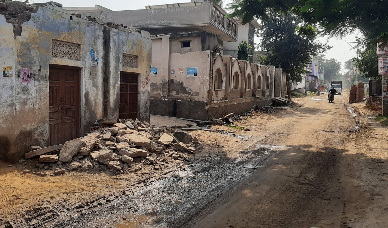 This is the story of village Harjipur, no drainage system, people are buying and drinking water