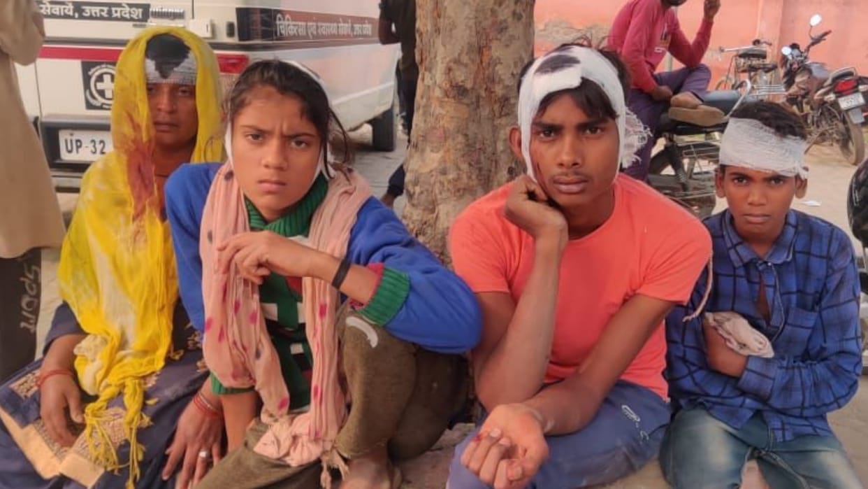 Baghpat: Clashes between two sides over the removal of the balcony of the house, eight people injured