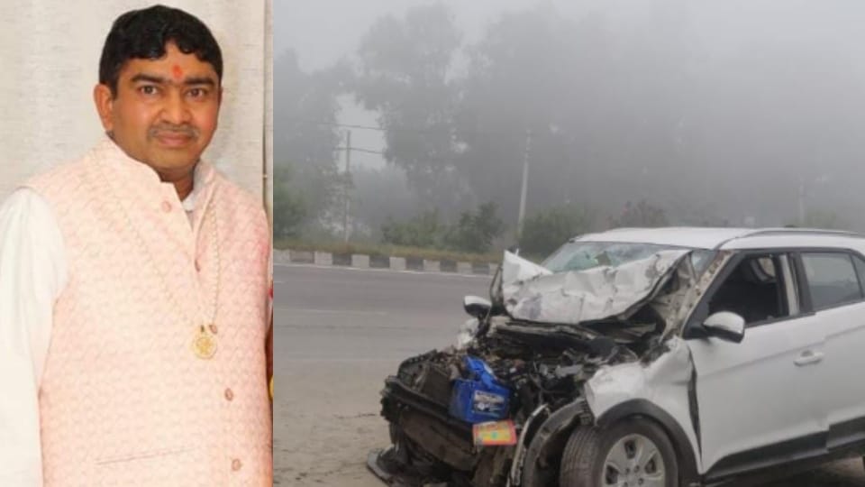 Car collided with truck in panipat
