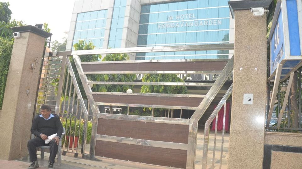 Hotel Vrindavan Garden sealed after the death of two people in the fire in Mathura