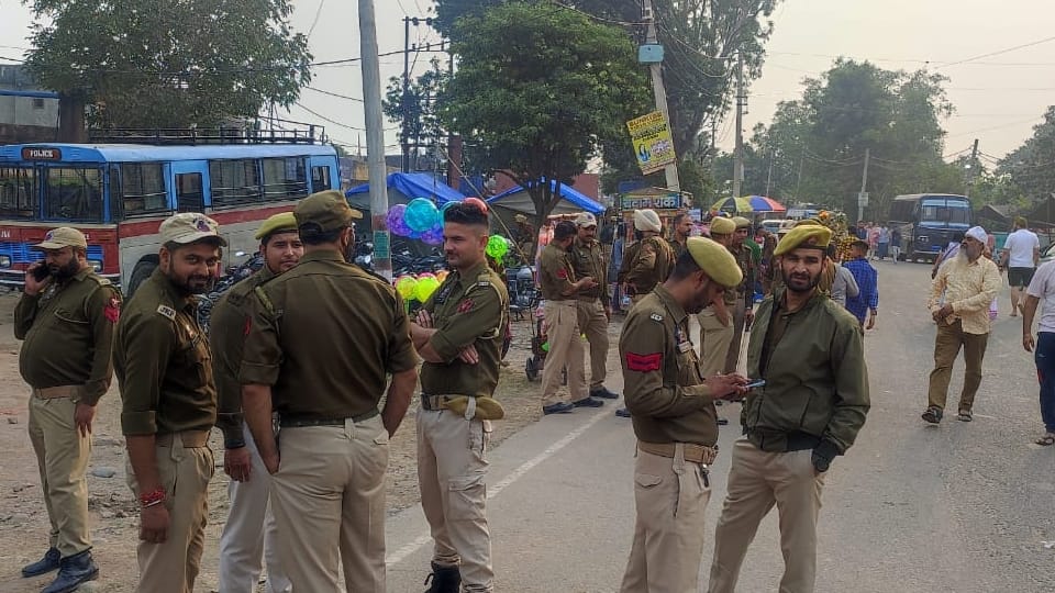 jhiri mela news 800 security personnel will be deployed for the security of Jhiri Fair