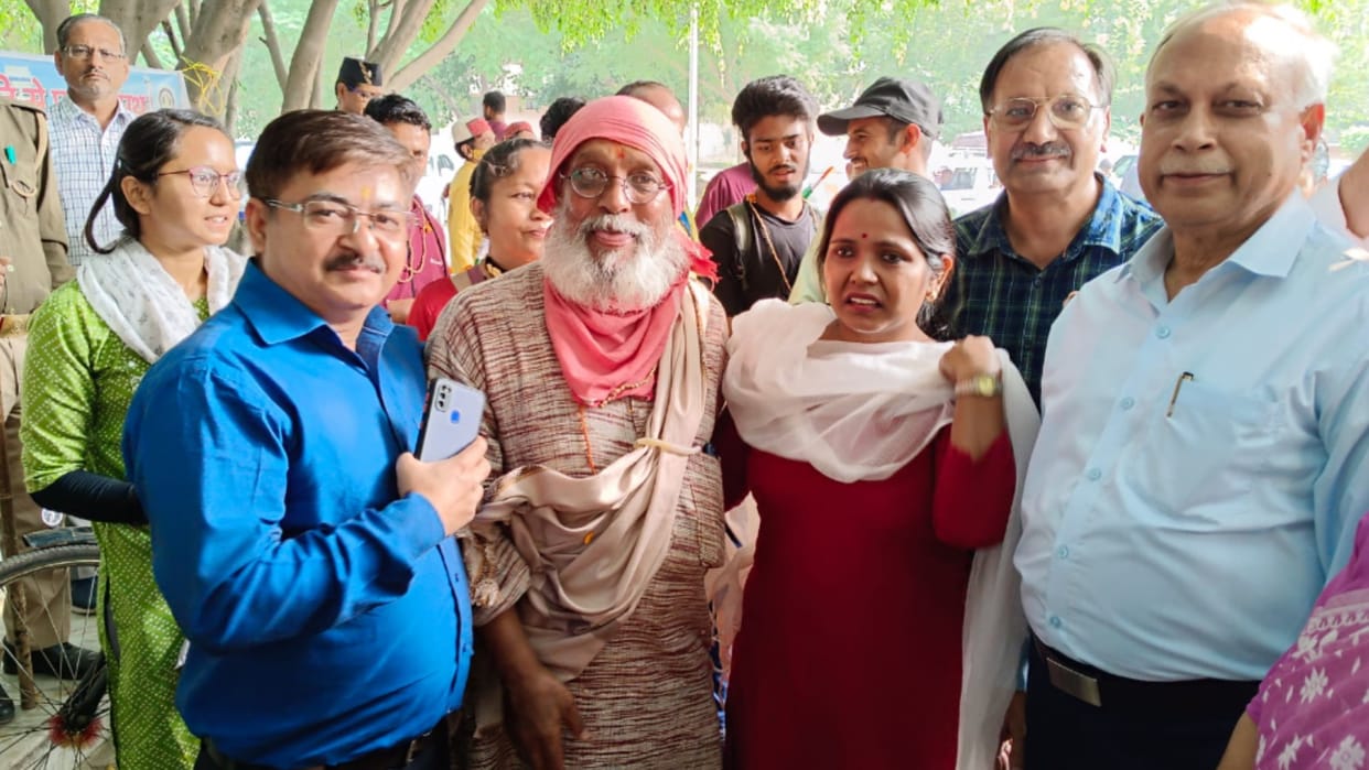 MEERUT: Dr.  Anil Prakash Joshi reached Meerut on a cycle tour for environmental protection
