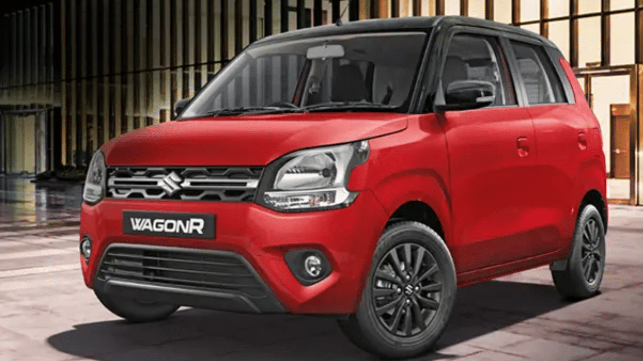 The magic of hatchbacks played out in the festive season, these cars were included in the top-5