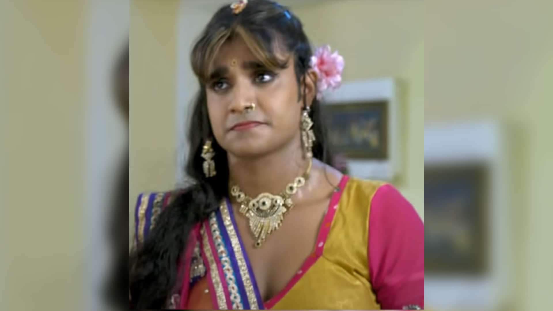 Bhojpuri actor who played the role of female in movies songs khesari lal yadav pawan singh nirahua ravi kishan