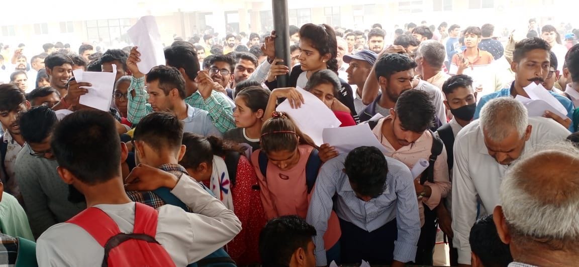 In two days, about 89 thousand candidates will appear for the examination, today 537 buses will be run tomorrow and tomorrow 564 buses will be run