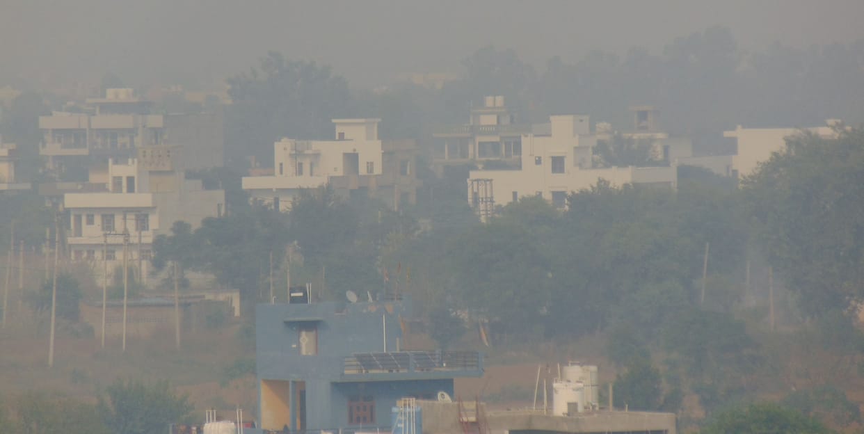 AQI  403, Poison is dissolving in the air of the district, respiratory crisis