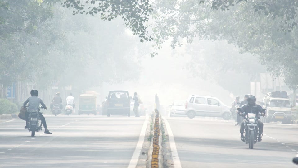 Haze and pollution in Kanpur out of danger, AQI reached 304