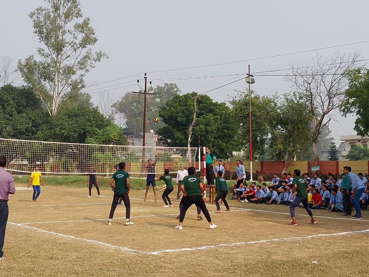 Saraswati House was the winner in Volleyball