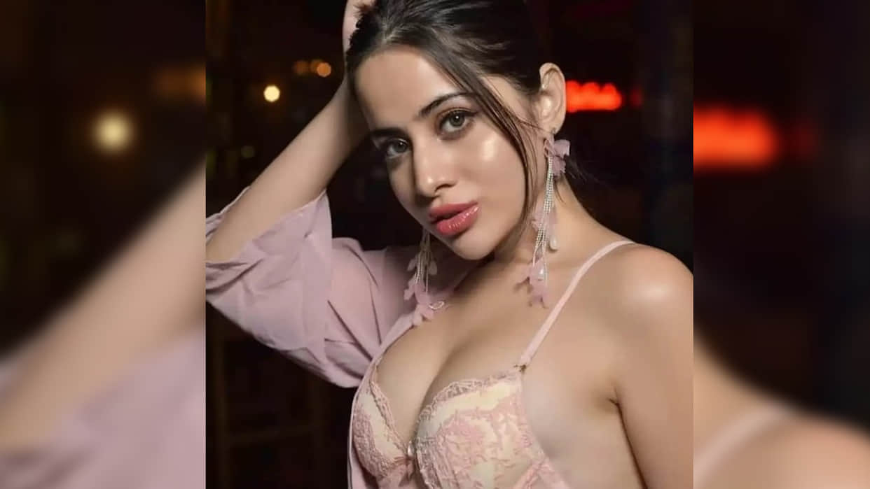 urfi javed comedian sunil pal angry on bigg boss ott fame actress see video