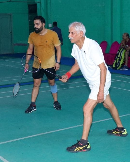 ADGP Chawla and Sarju pair top in badminton doubles