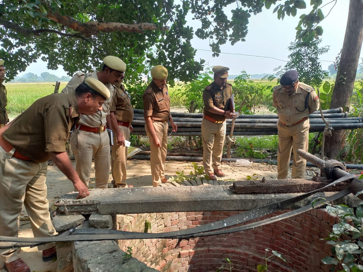lover killed his girlfriend and threw dead body in well in varanasi