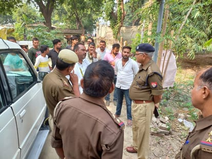 Dead body of Varanasi youth found in a well 300 meters away from police post in bhadohi