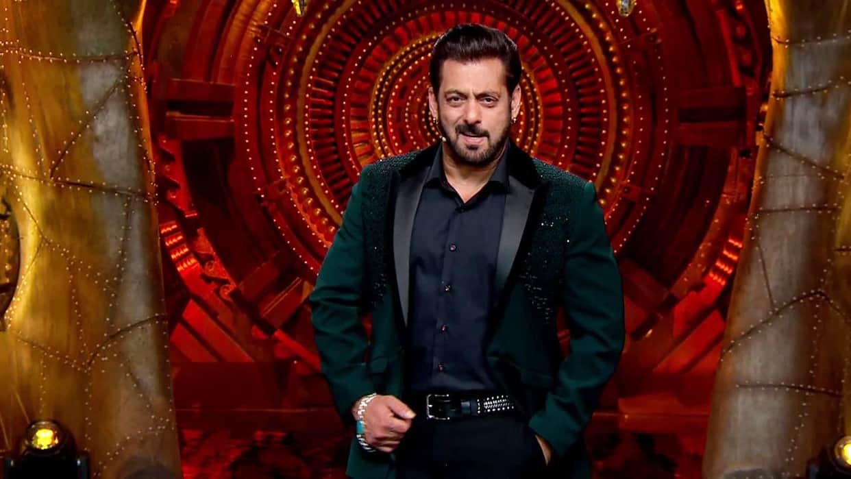 Bigg Boss 16 shaniwar ka vaar Salman Khan lashes out at Archana Gautam and Sajid Khan