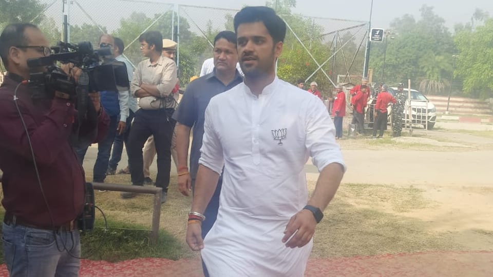 Adampur By Election Result 2022, BJP Bhavya Bishnoi Wins Adampur ByPoll Update News