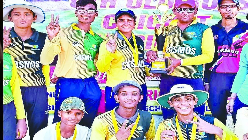 girls playing cricket with boys team in Agra