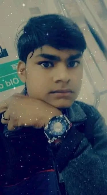 Hardoi, Bike rider couple died due to pickup's collision