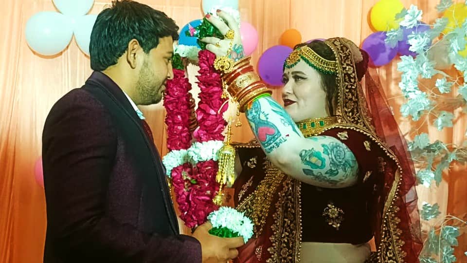 England girl got married with young man of Agra according to Hindu customs