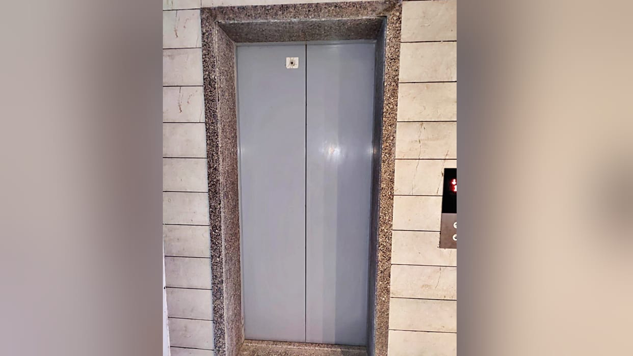 Man stuck in lift for 30 minutes in Greater Noida