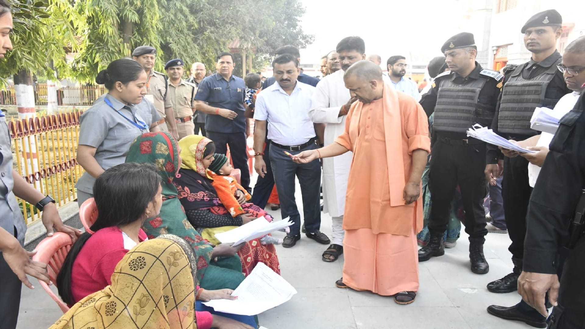 Chief Minister Yogi Adityanath listened to complaint in Janta Darbar in Gorakhpur today