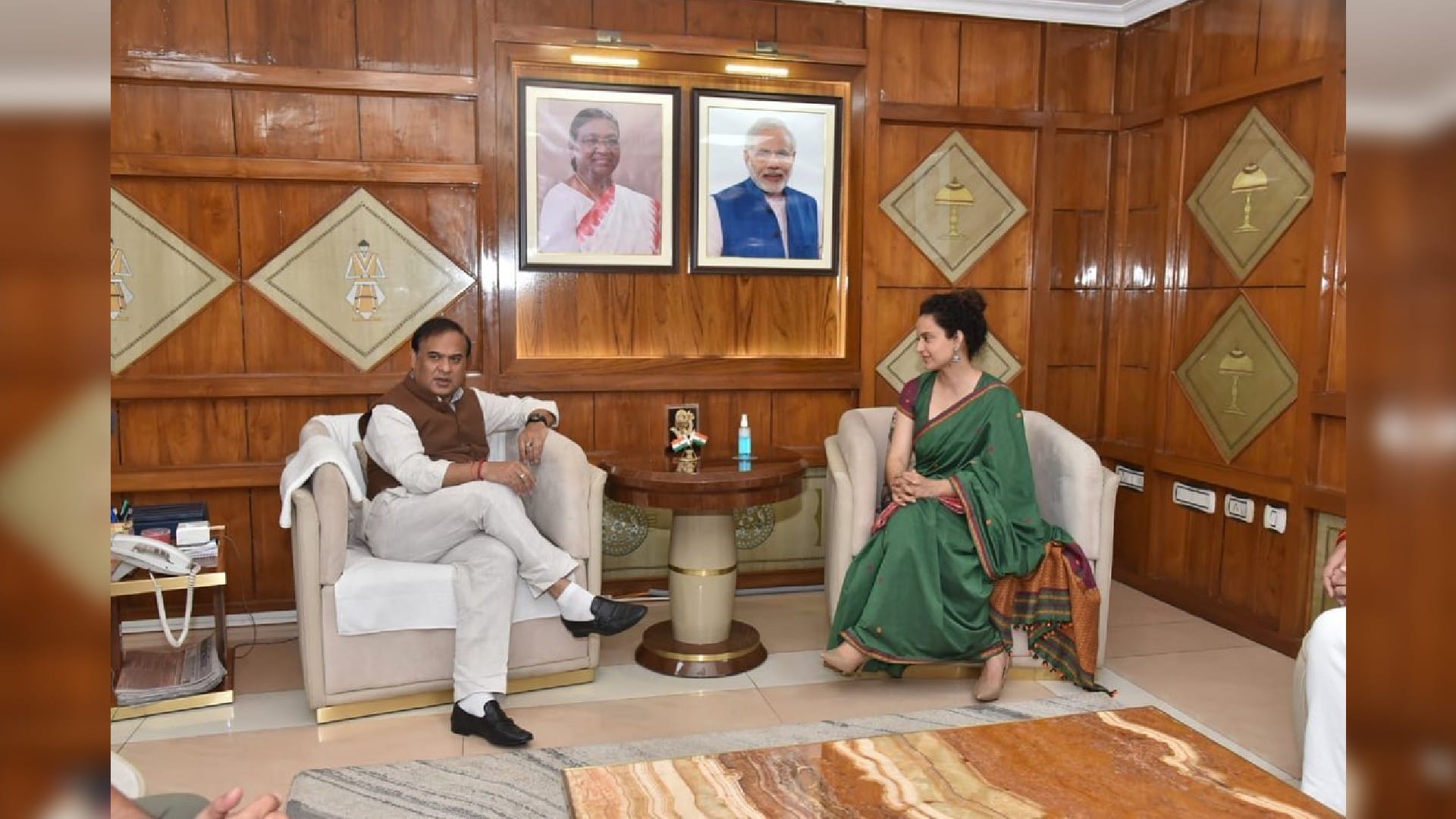 emergency actress kangana ranaut met assam chief minister himanta biswa sarma