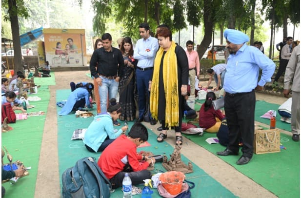 Showed skills in singing, dancing, clay modeling, Kurukshetra