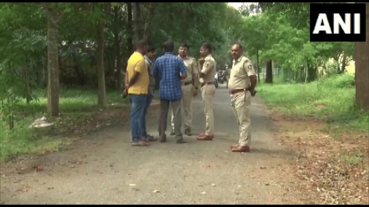 Karnataka Police registers case in murder case of retired CBI officer, investigation team formed